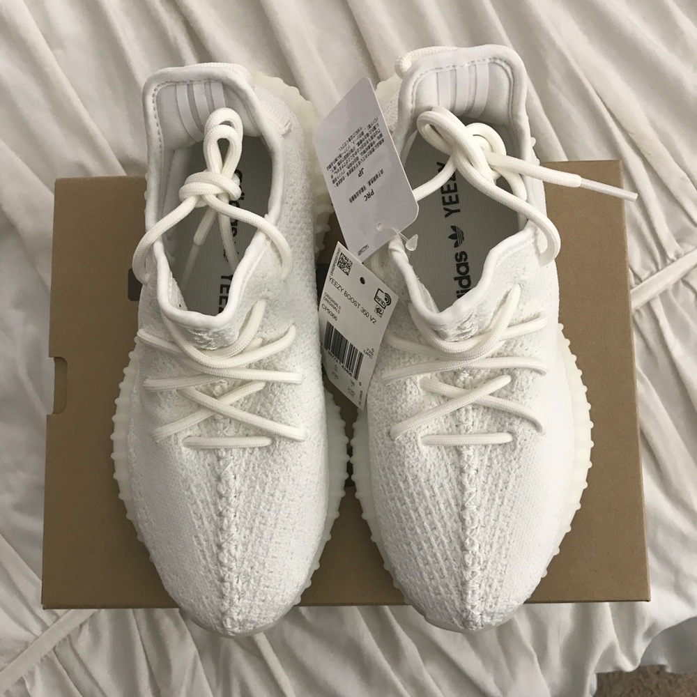 *SHIPPING* Yeezy Boost 350 V2 Triple White